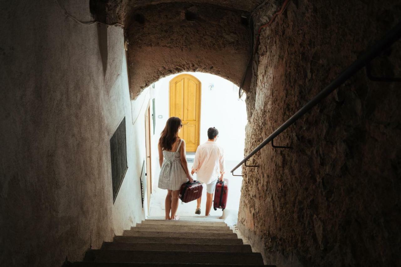 Chez Rosa - Cozy Sea View Openspace - 10Mins From Belmond Caruso Ravello Bagian luar foto
